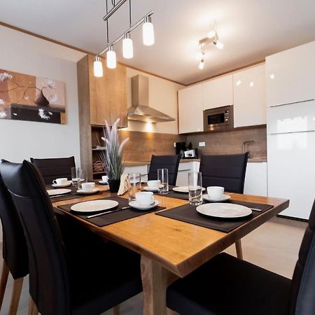 Beachfront Reiterer Villa V2 With Seaview 30 Meters From The Beach - Crowonder Luxury Rent Привлака Экстерьер фото